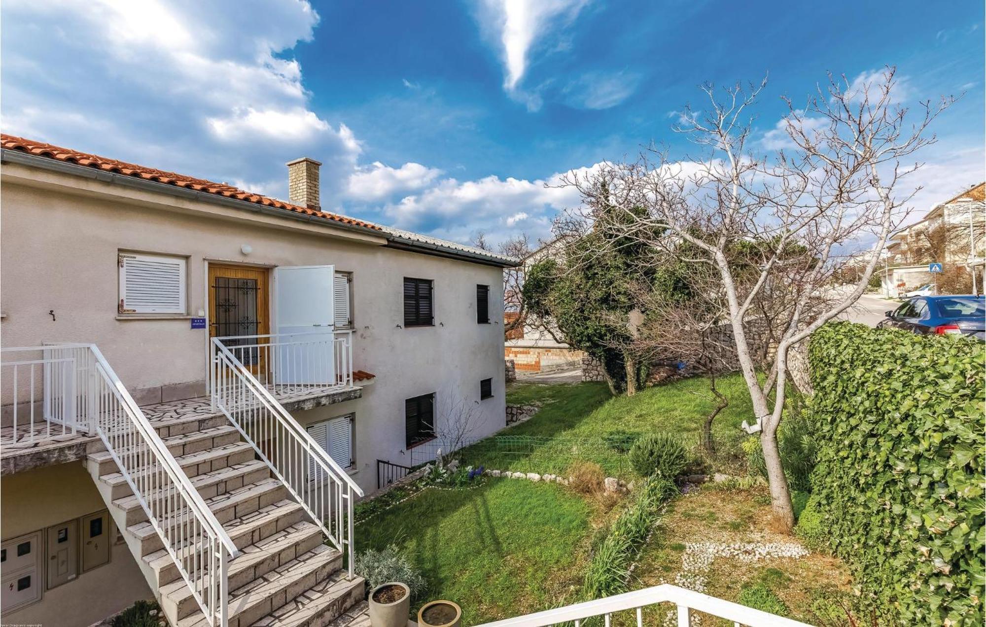 Lovely Apartment In Novi Vinodolski With Wifi Exterior photo